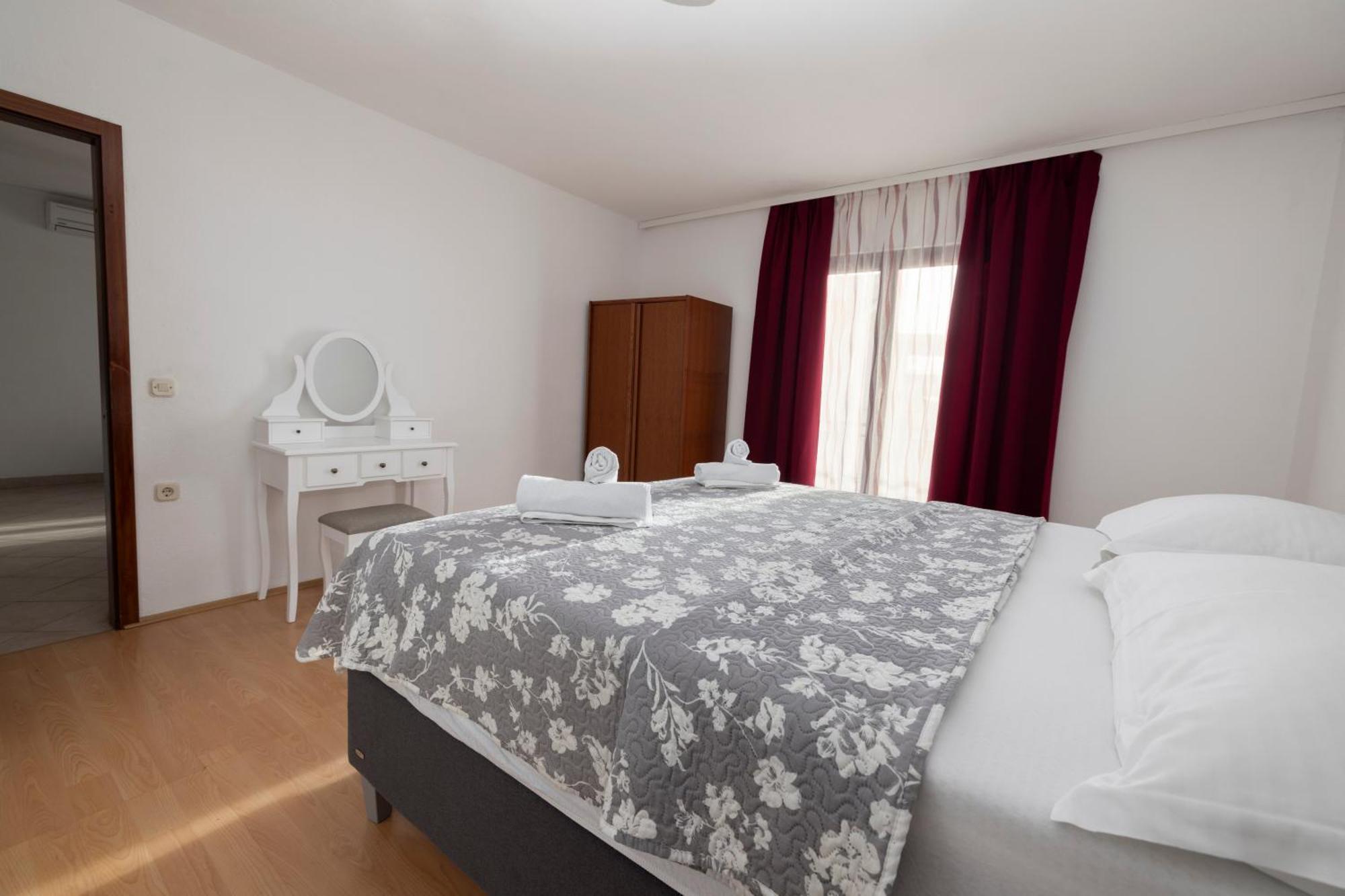 Apartments Family Roso Проманья Экстерьер фото