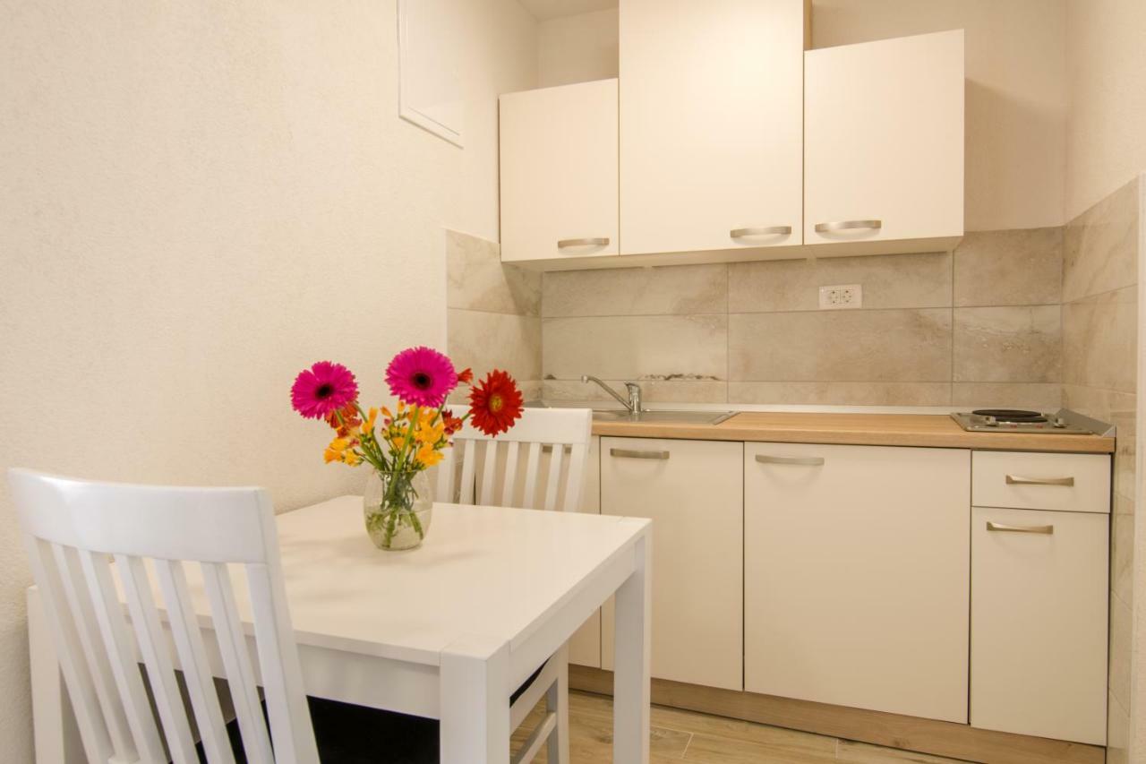 Apartments Family Roso Проманья Экстерьер фото