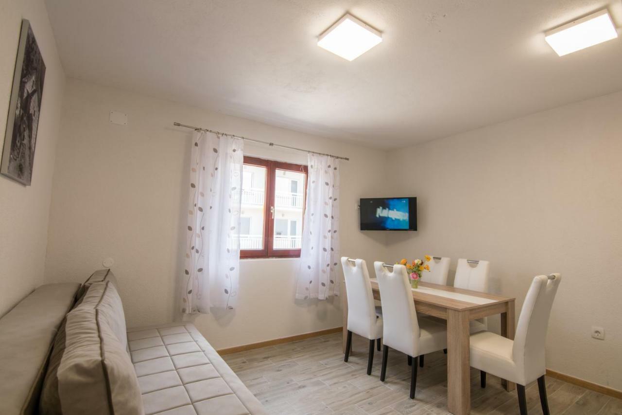 Apartments Family Roso Проманья Экстерьер фото